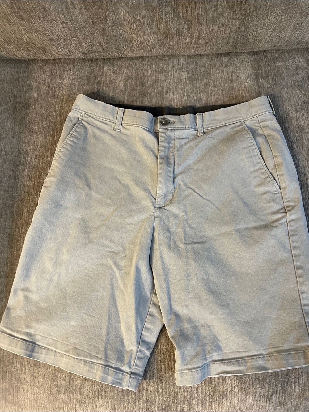 Calvin Klein Light Blue Flat Front Chino Shorts W32